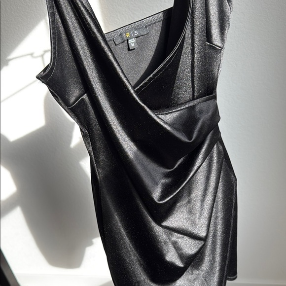 Elegant Black Draped Dress IRIS - Picture 8 of 10